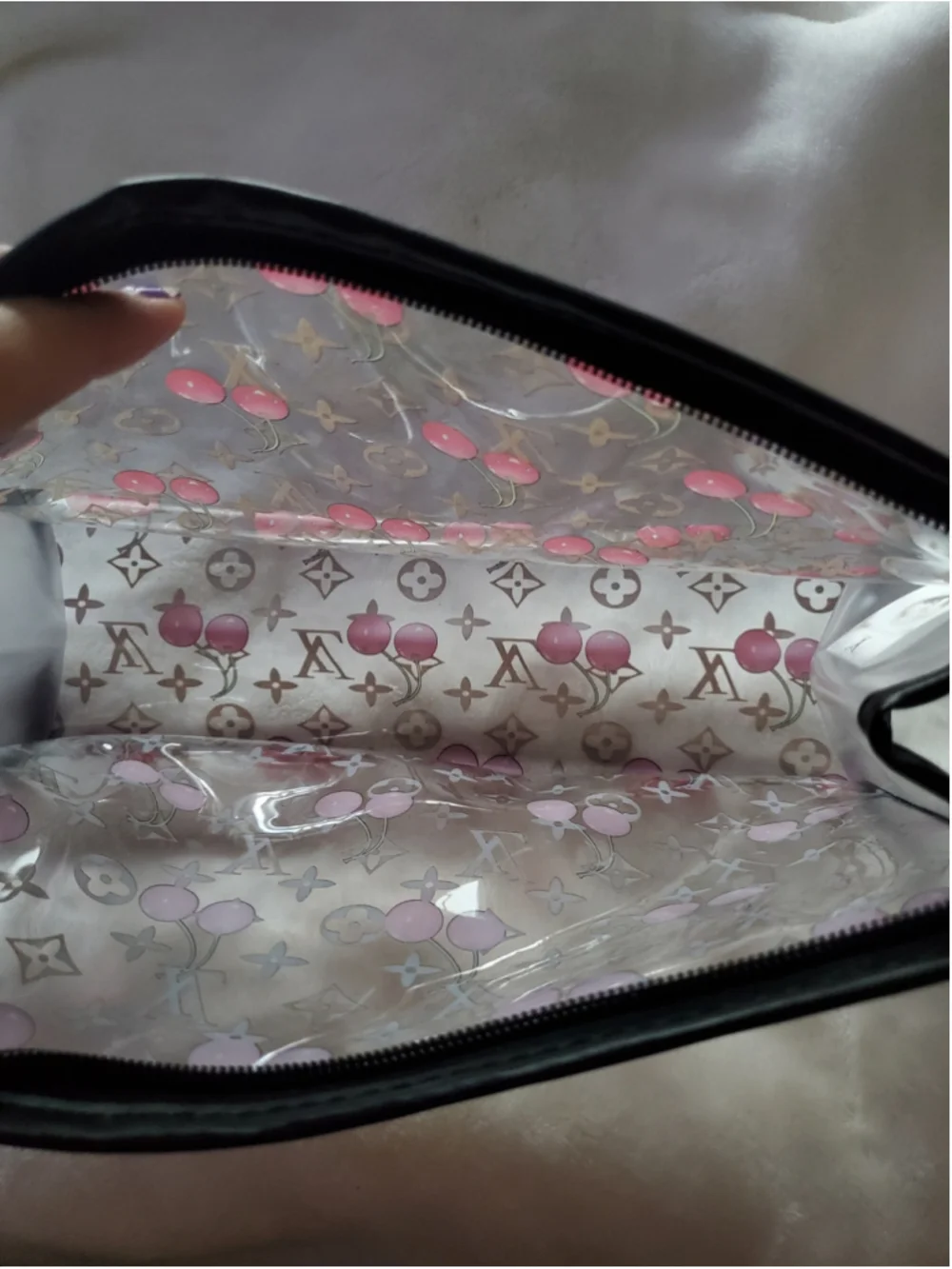 🍒 Cherry Print Clear Cosmetic Bag, look extra cute while being organized. 🍒
